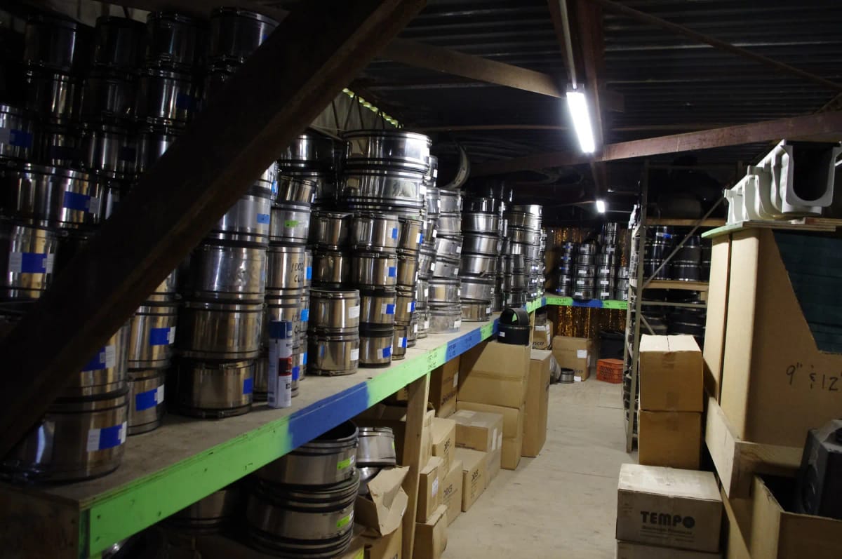 Pipe couplings and underground utility supplies